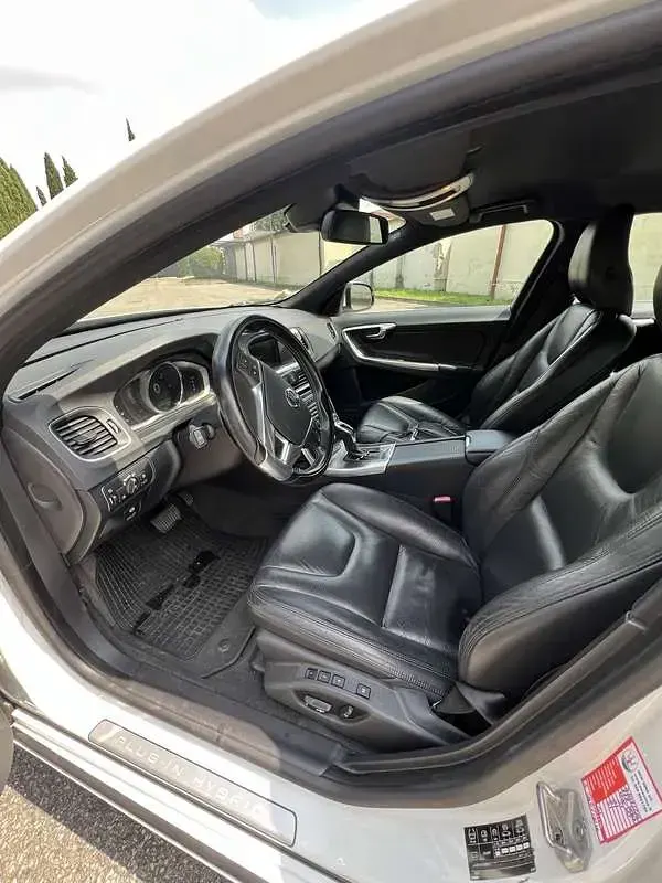 Usata Volvo V60 283 CV (208 kW) 2013 Station wagon
