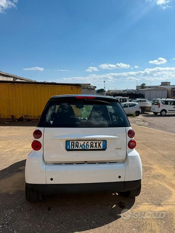 Usata Smart ForTwo Coupé 71 CV (52 kW) 2010 Bianco Coupé