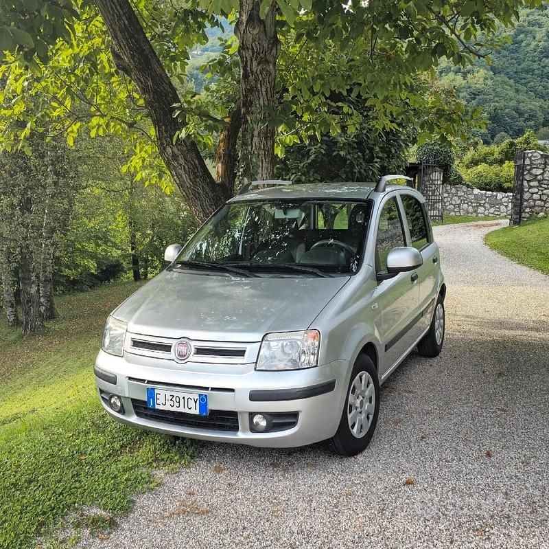 Grigio Usata 2011 Fiat Panda Active Berlina | 3600 € (Super prezzo) - Immagine 1/3