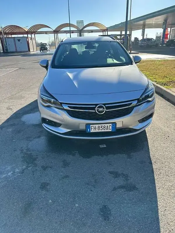 Usata Opel Astra Elegance 125 CV (91 kW) 2017