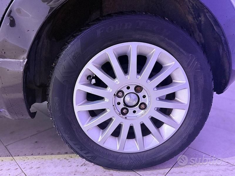 Usata Lancia Musa 95 CV (69 kW) 2012 Nero Monovolume