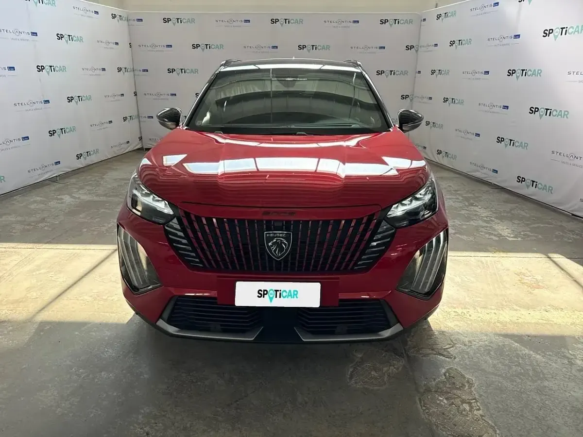 Usata Peugeot 2008 GT 131 CV (96 kW) 2024 Rosso SUV