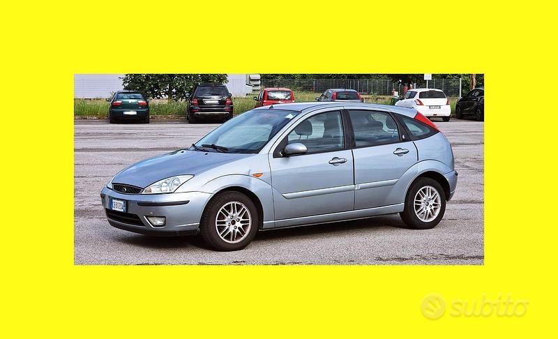 Grigio Usata 2002 Ford Focus Ghia Station wagon | 900 € (Super prezzo) - Immagine 1/4