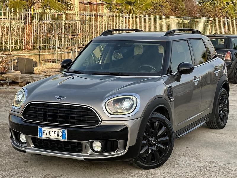 Usata Mini Countryman Hype 116 CV (85 kW) 2019 Grigio SUV