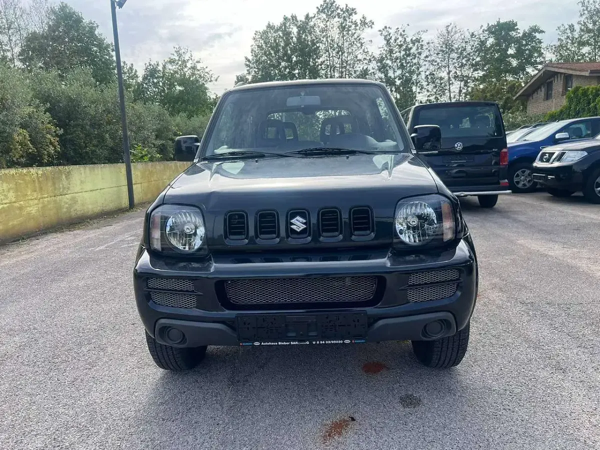 Second-hand Suzuki Jimny 86 CP (63 kW) 2010 Negru SUV