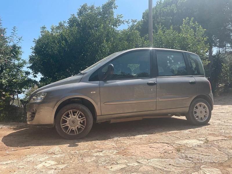 Usata Fiat Multipla 103 CV (75 kW) 2006 Monovolume