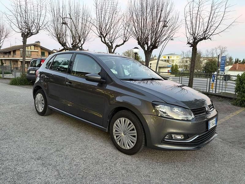 Usata VW Polo Comfortline 90 CV (66 kW) 2015 Berlina