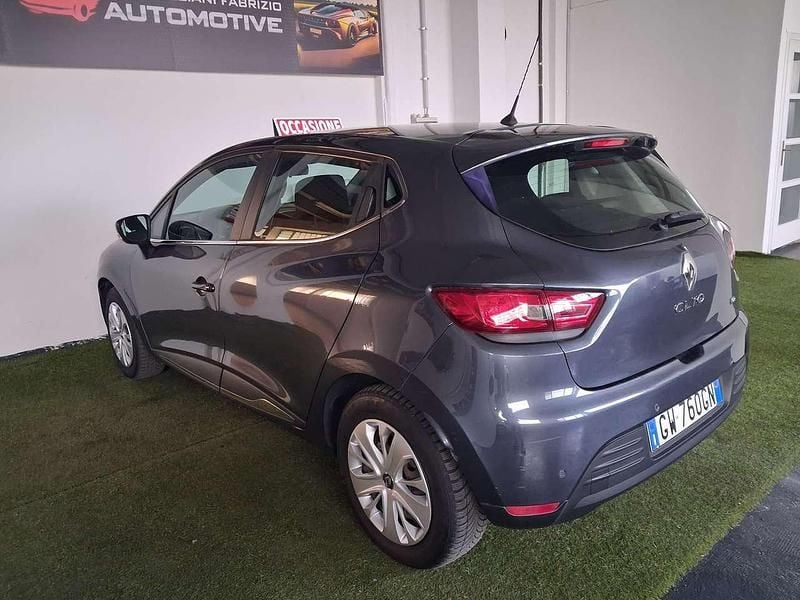 Usata Renault Clio IV Life 90 CV (66 kW) 2017 Grigio Berlina