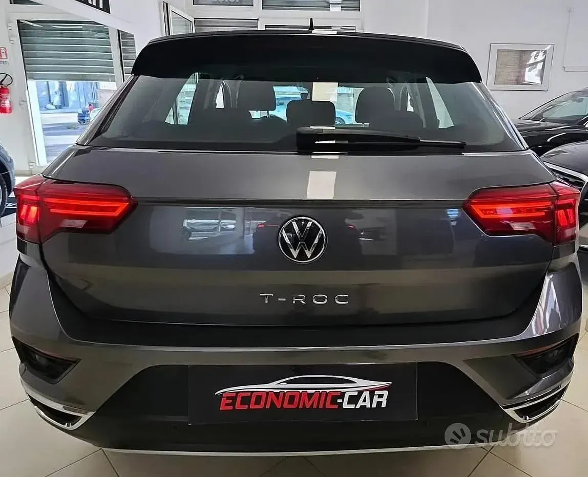 Usata VW T-Roc Advance 116 CV (85 kW) 2018 Grigio SUV