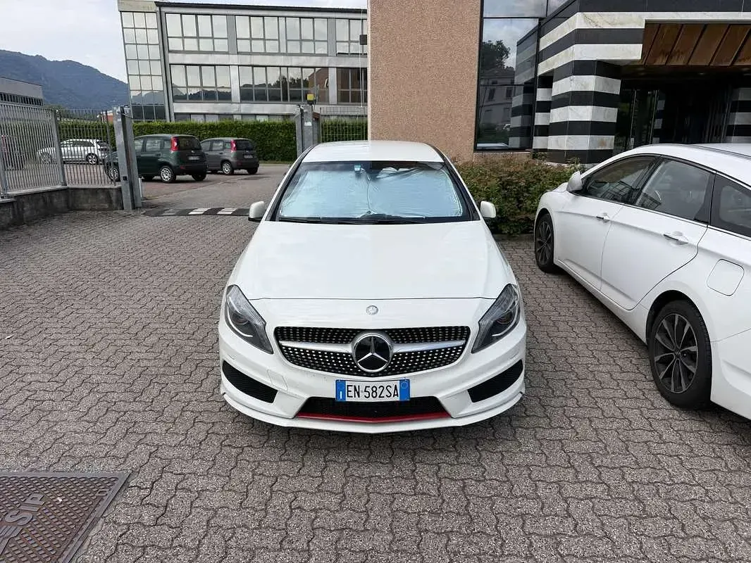 Usata Mercedes A250 211 CV (155 kW) 2012 Bianco Utilitaria