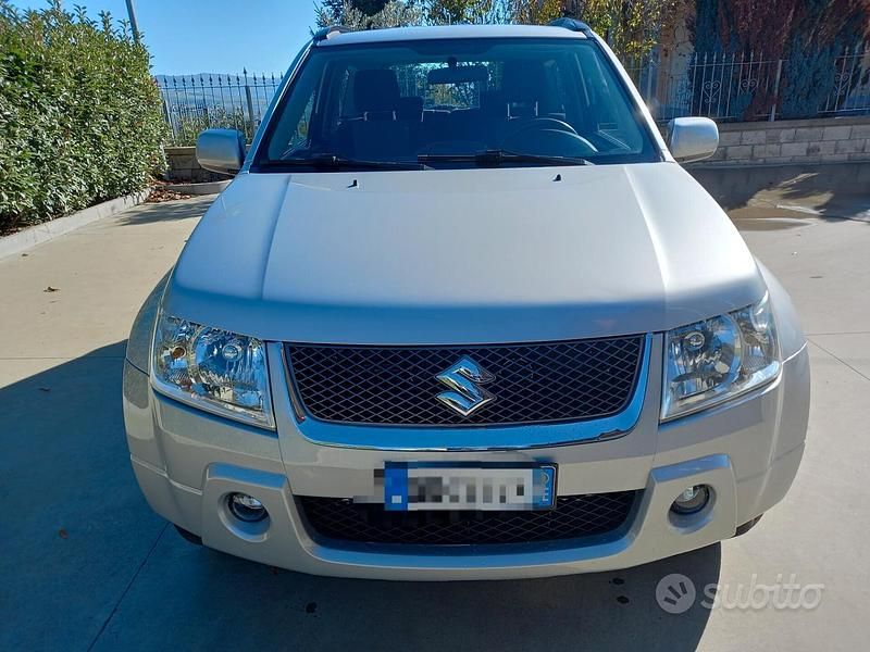 Usata Suzuki Grand Vitara 130 CV (95 kW) 2008 Grigio Station wagon