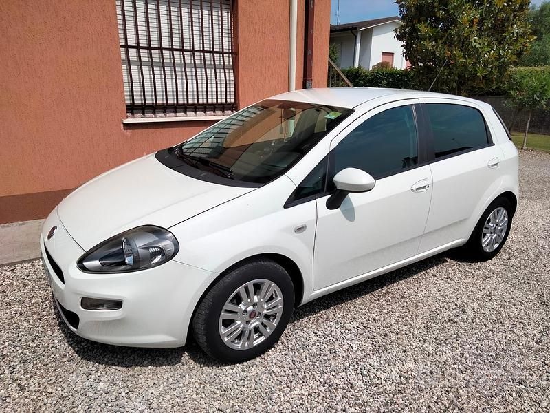 Bianco Usata 2014 Fiat Punto Evo Utilitaria | 3000 € (Buon prezzo) - Immagine 1/4