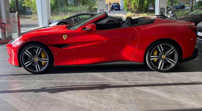 Usata Ferrari Portofino 600 CV (441 kW) 2018 Cabrio