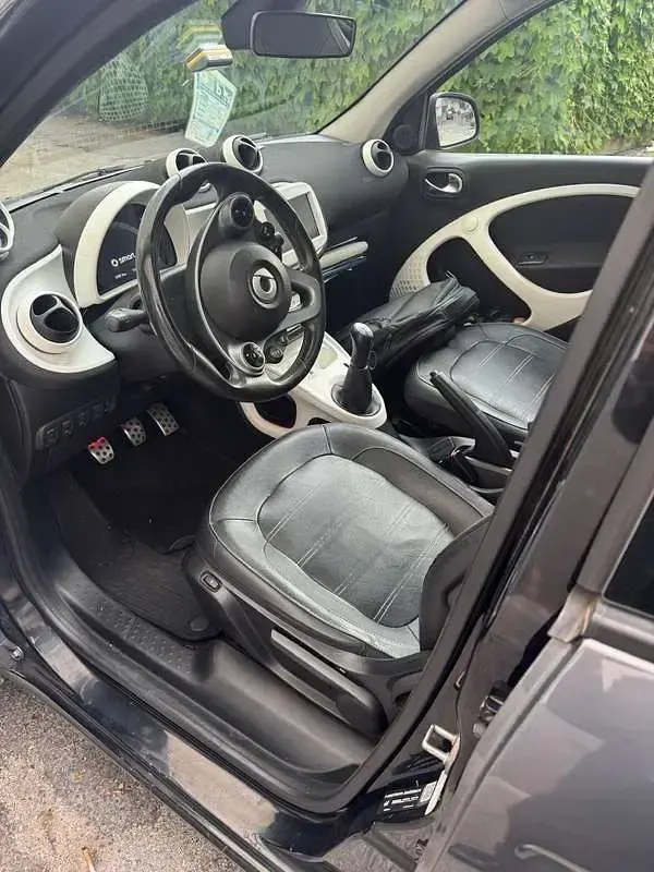 Usado Smart ForFour Passion 71 CV (52 kW) 2015 Utilitario