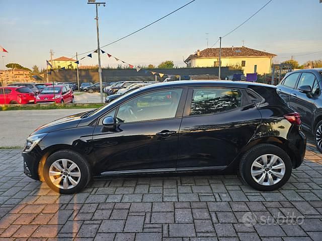 Usata Renault Clio V Business 101 CV (74 kW) 2020 Nero Berlina