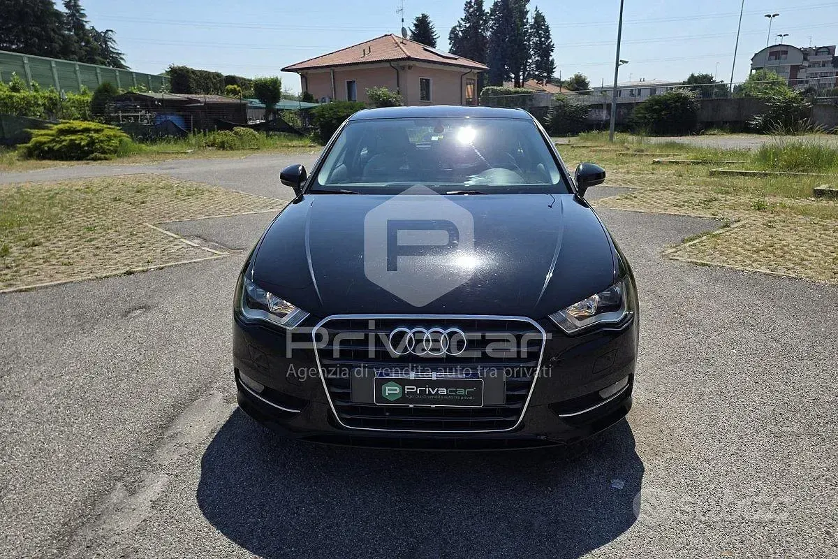 Usata Audi A3 Attraction 110 CV (80 kW) 2015 Nero Utilitaria