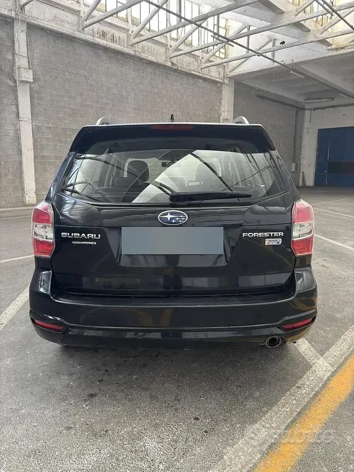 Usata Subaru Forester Sport 147 CV (108 kW) 2015 Nero SUV