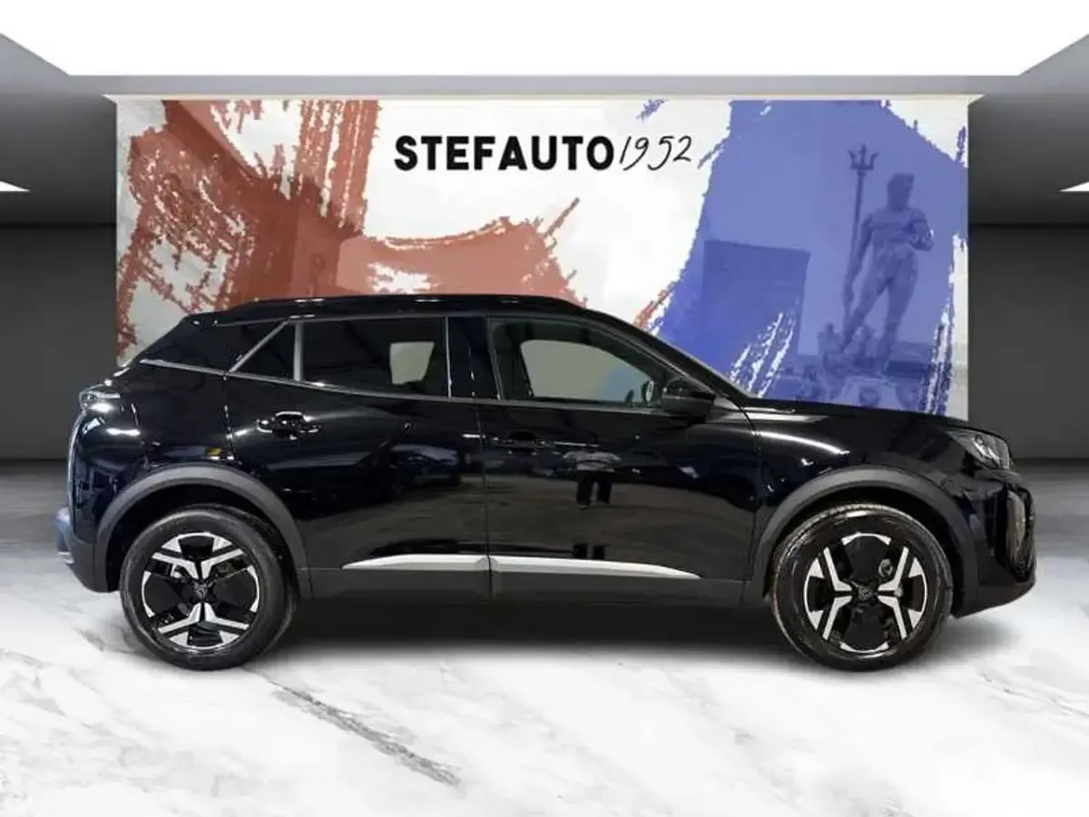 Usata Peugeot 2008 Allure 131 CV (96 kW) 2025 Nero perla SUV