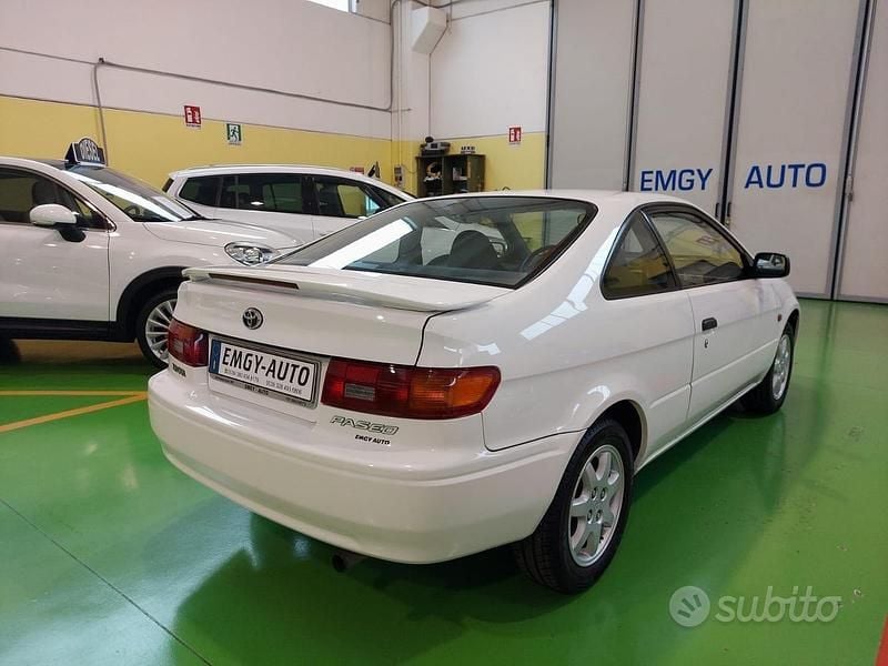 Usata Toyota Paseo Plus 90 CV (66 kW) 1997 Bianco Coupé