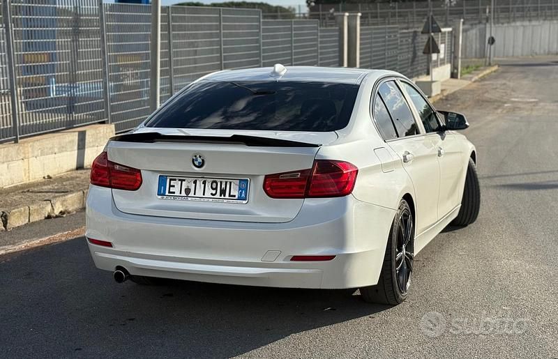 Usata BMW 318 200 CV (147 kW) 2014 Bianco Berlina