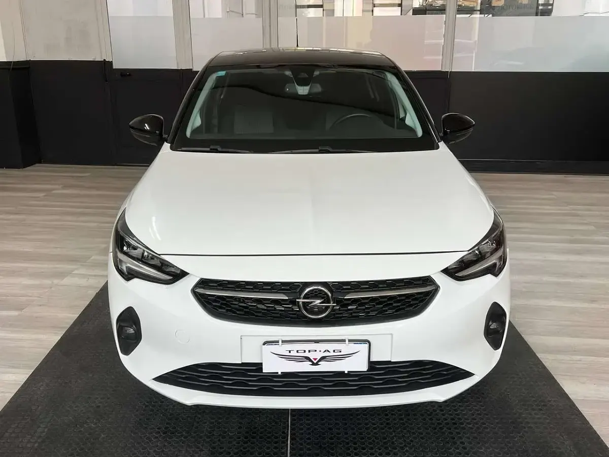 Usata Opel Corsa Design & Tech 101 CV (74 kW) 2021 Bianco Utilitaria