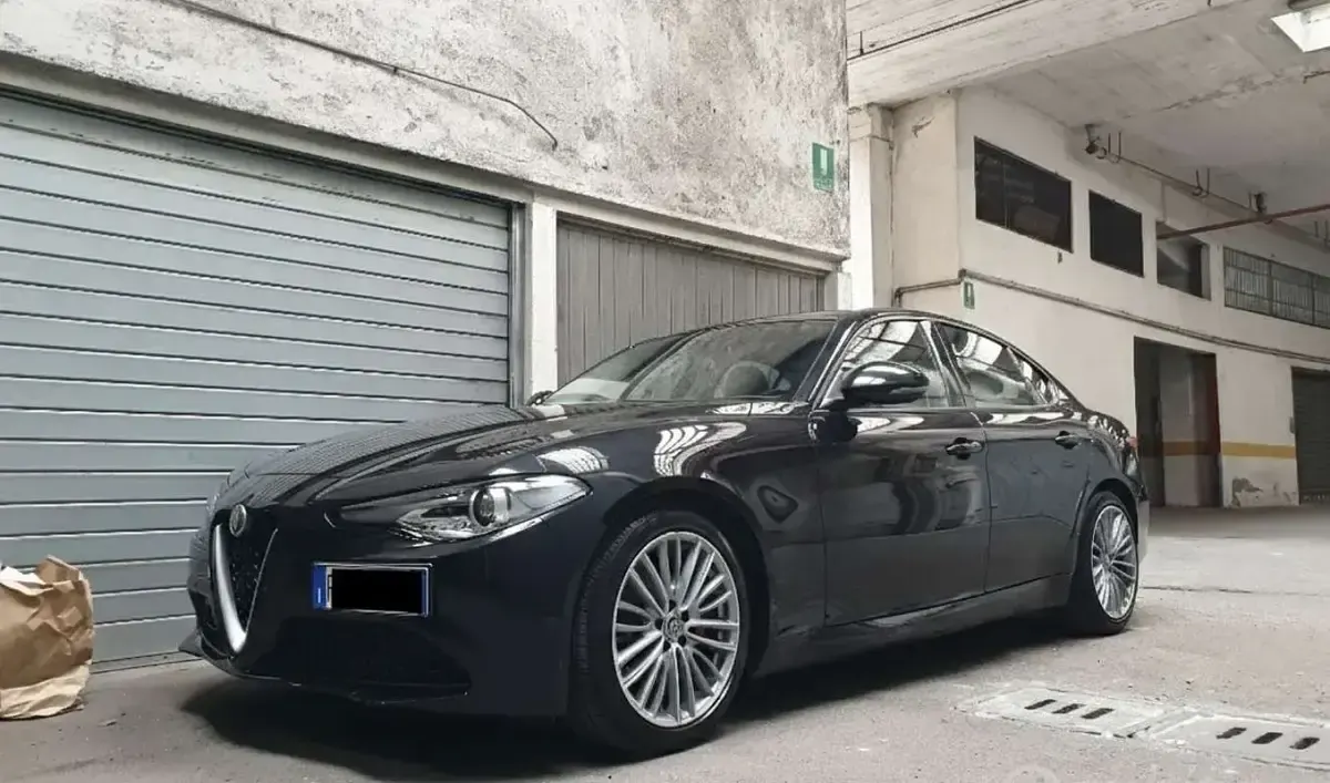 Usata Alfa Romeo Giulia Super 179 CV (131 kW) 2018 Berlina
