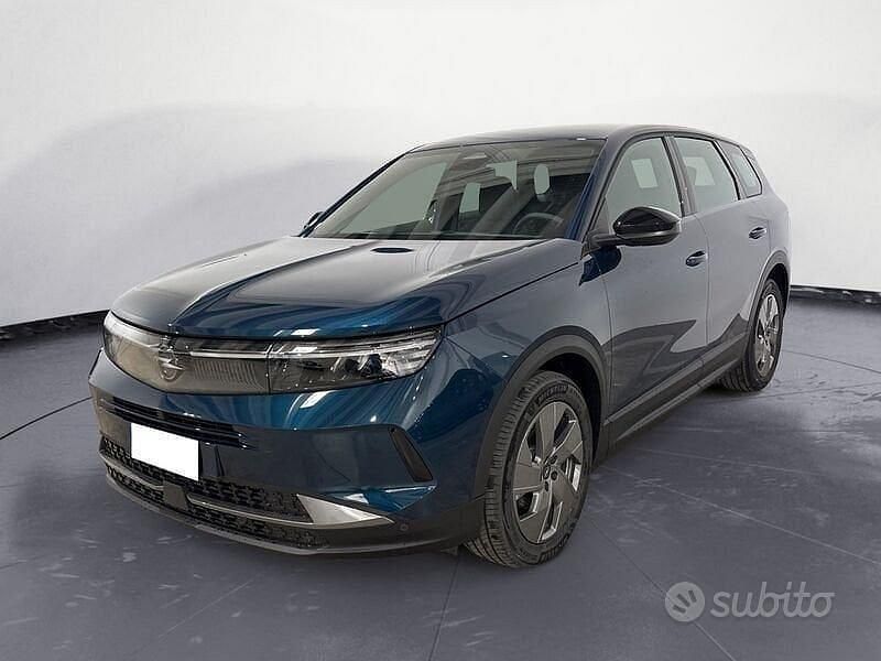 Verde Nuova 2025 Opel Grandland X Edition SUV | 29.000 € (Buon prezzo) - Immagine 1/4