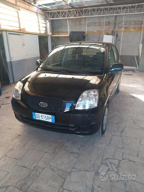 Usata Kia Picanto LX 61 CV (44 kW) 2007 Nero Utilitaria