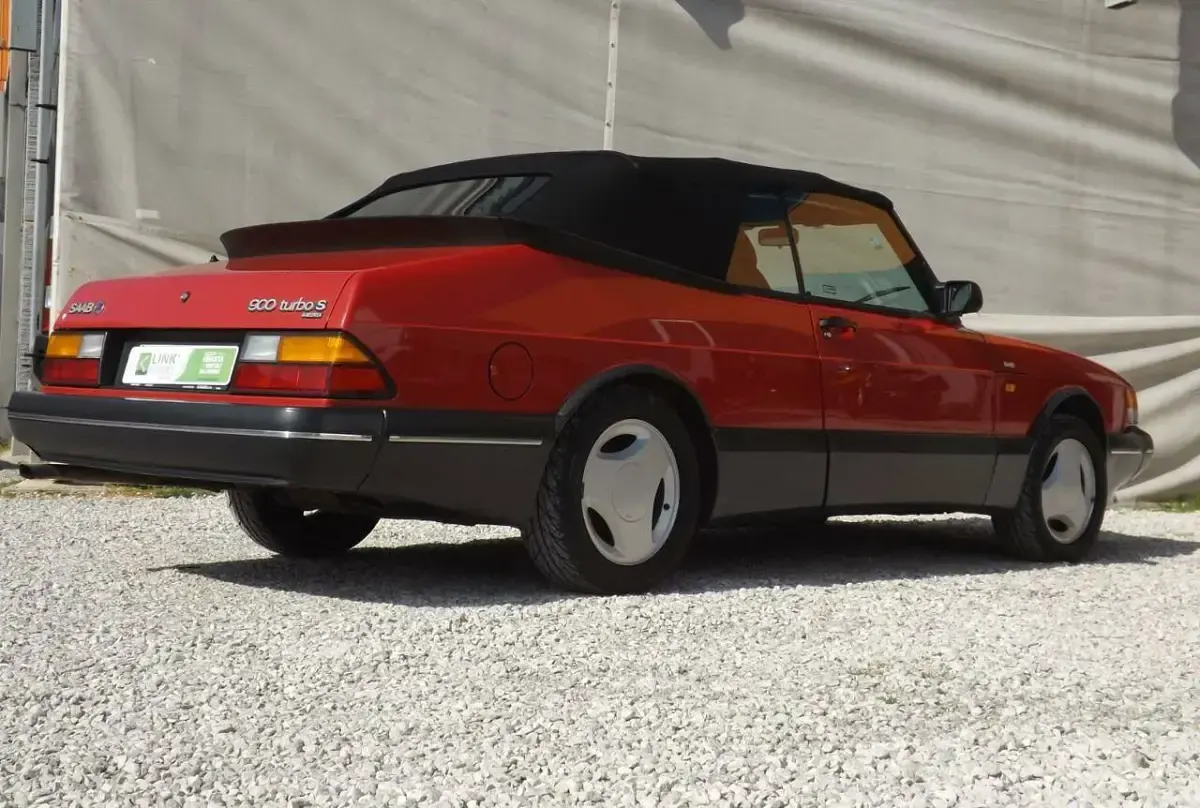 Usata Saab 900 Cabriolet 179 CV (131 kW) 1991 Rosso Cabrio