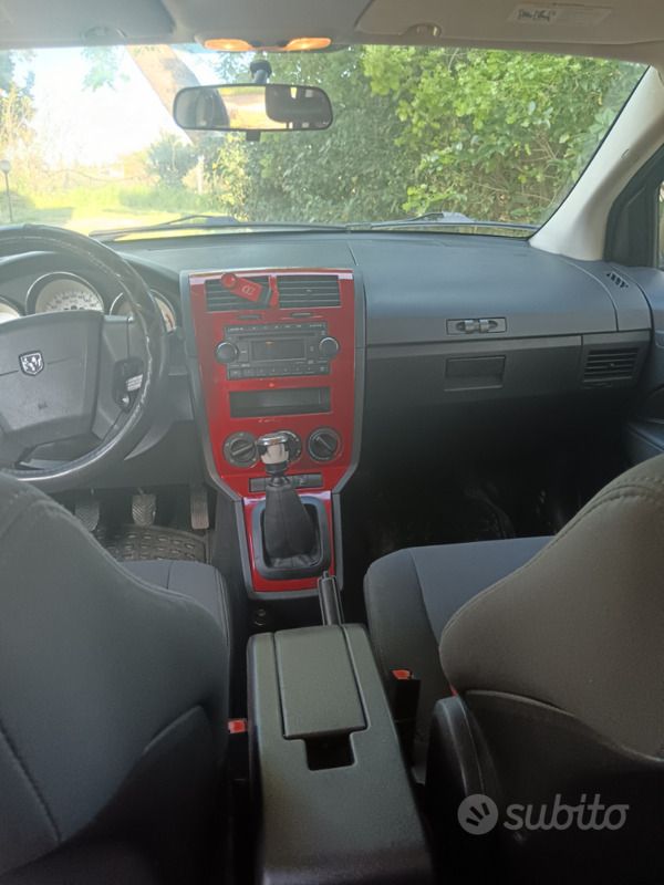 Usata Dodge Caliber 140 CV (102 kW) 2007 Nero Utilitaria