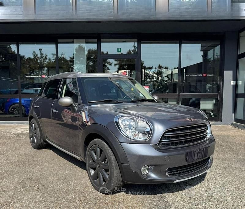 Grigio Usata 2017 Mini Park Lane Countryman SUV | 9900 € (Ottimo prezzo) - Immagine 1/4