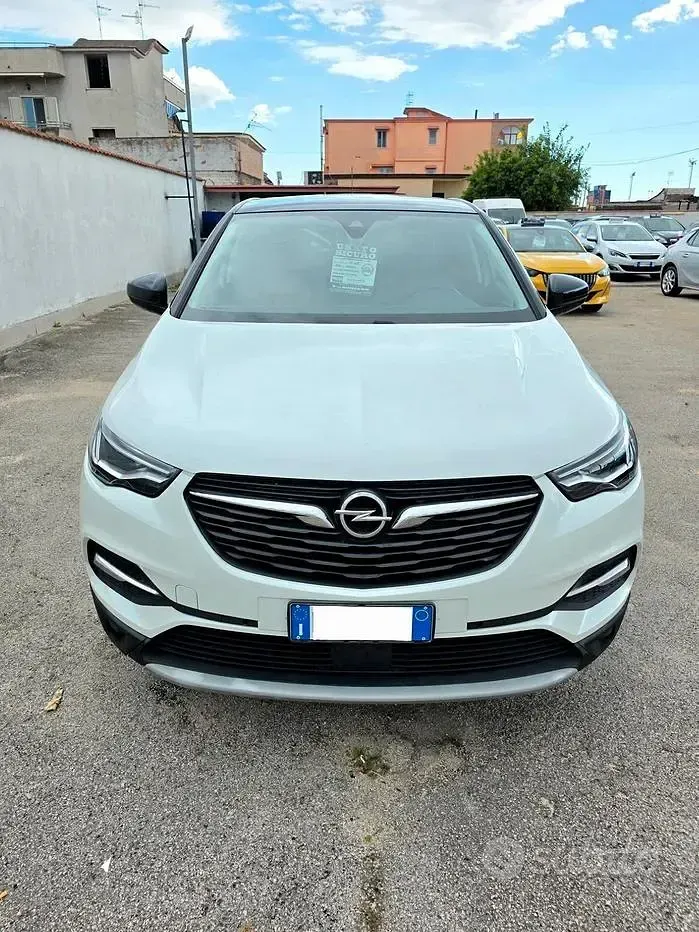 Usata Opel Grandland X Ultimate 120 CV (88 kW) 2018 Bianco perla SUV