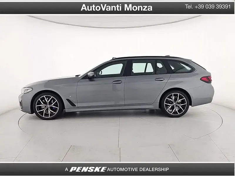 Usata BMW 540 M Sport 333 CV (244 kW) 2022 Grigio Station wagon