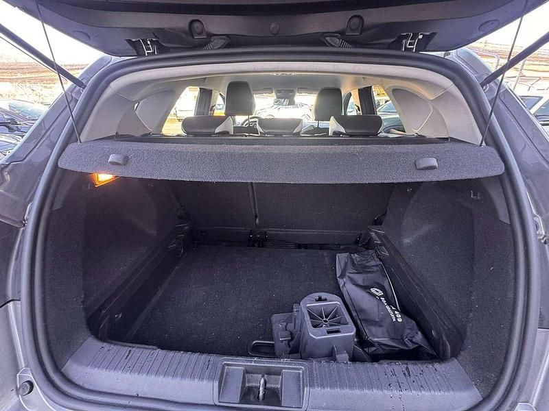 Usado Renault Captur Techno 140 CV (102 kW) 2023 Gris SUV