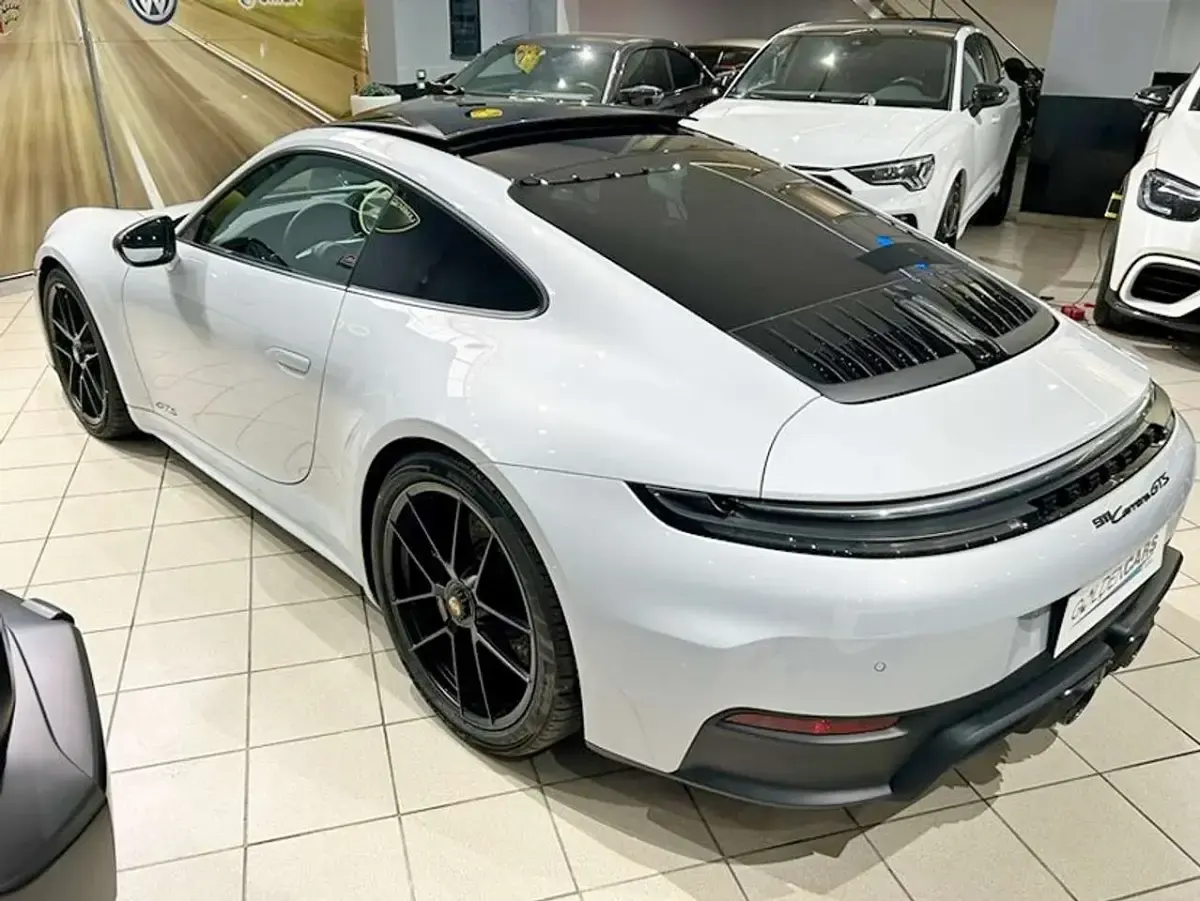 Nuova Porsche 992 485 CV (356 kW) 2026 Grigio ghiaccio Coupé