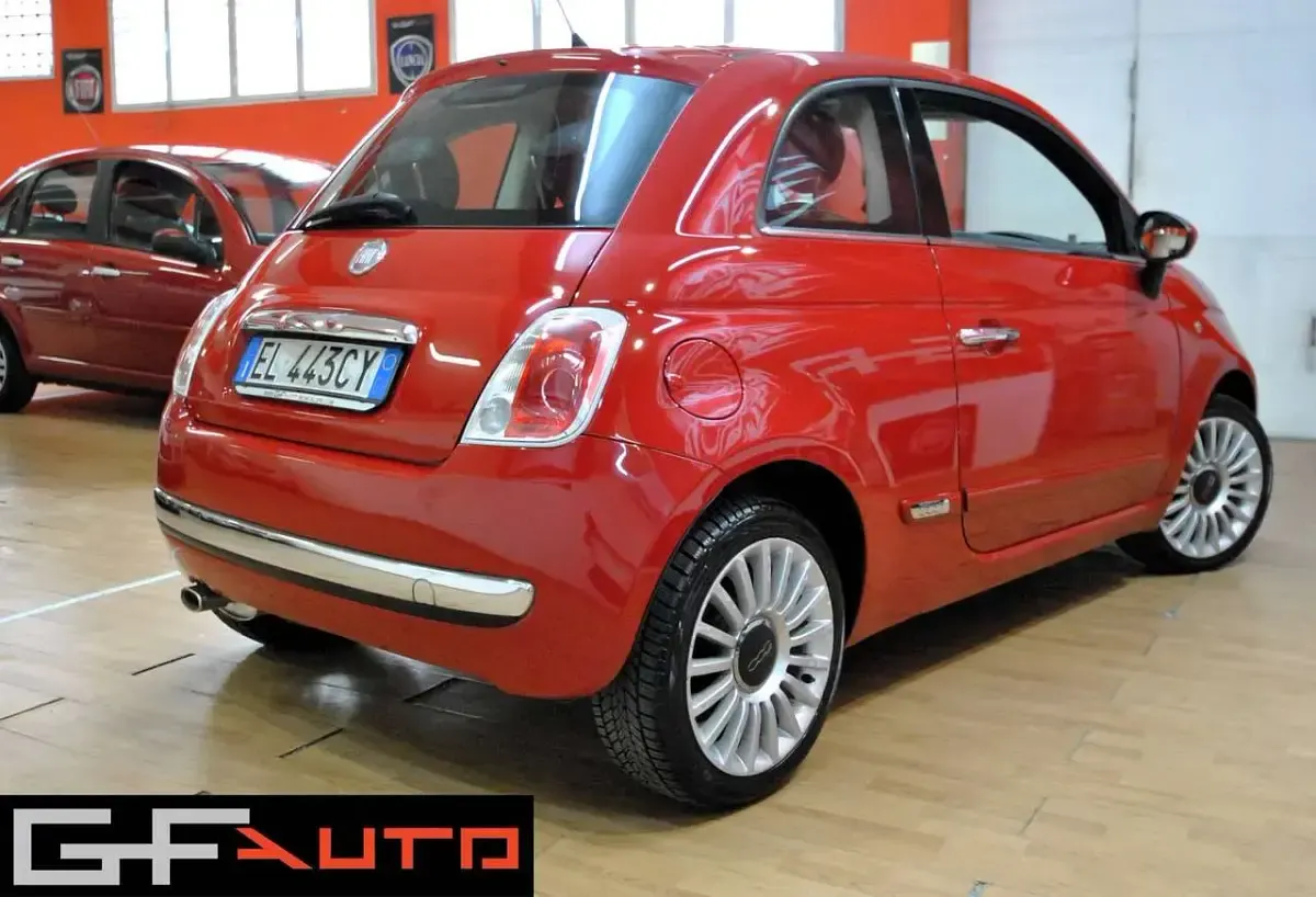 Usata Fiat 500 Lounge 69 CV (50 kW) 2011 Rosso Utilitaria