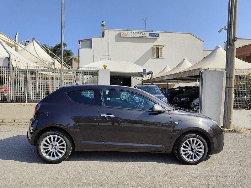 Usata Alfa Romeo MiTo Progression 70 CV (51 kW) 2015 Nero Utilitaria