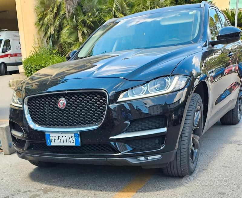 Usata Jaguar F-Pace 180 CV (132 kW) 2016 Nero SUV