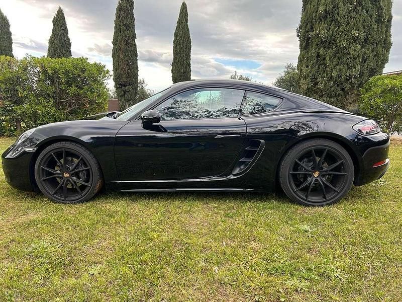 Usata Porsche 718 Cayman 300 CV (220 kW) 2023 Nero Coupé