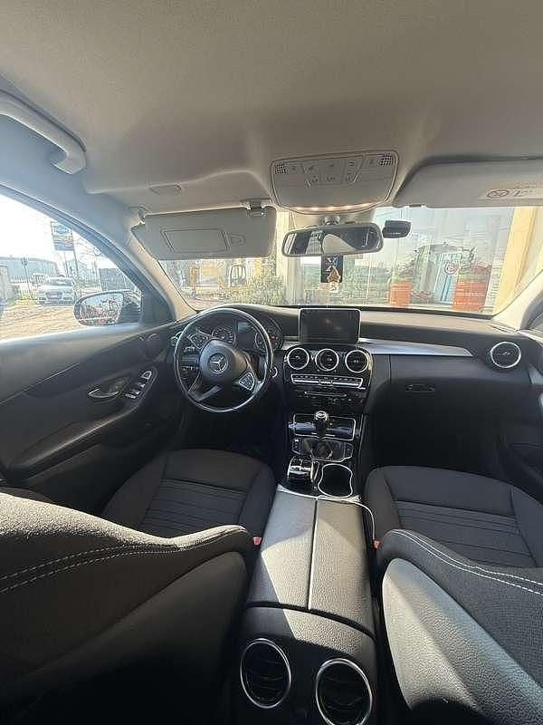Usata Mercedes 220 170 CV (125 kW) 2016 Nero Berlina