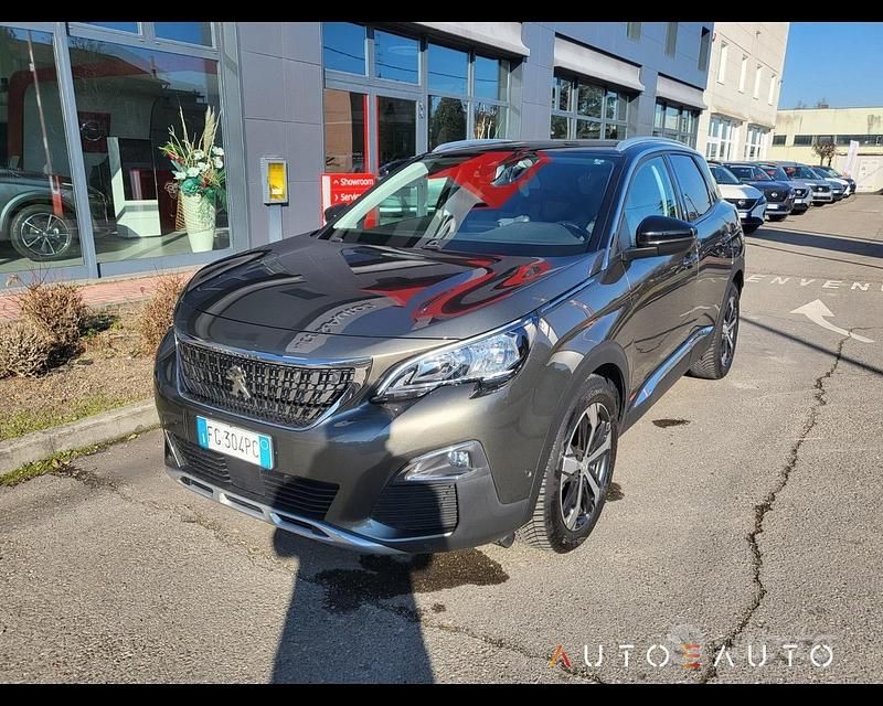 Usata Peugeot 3008 Allure 119 CV (87 kW) 2017 Verde SUV
