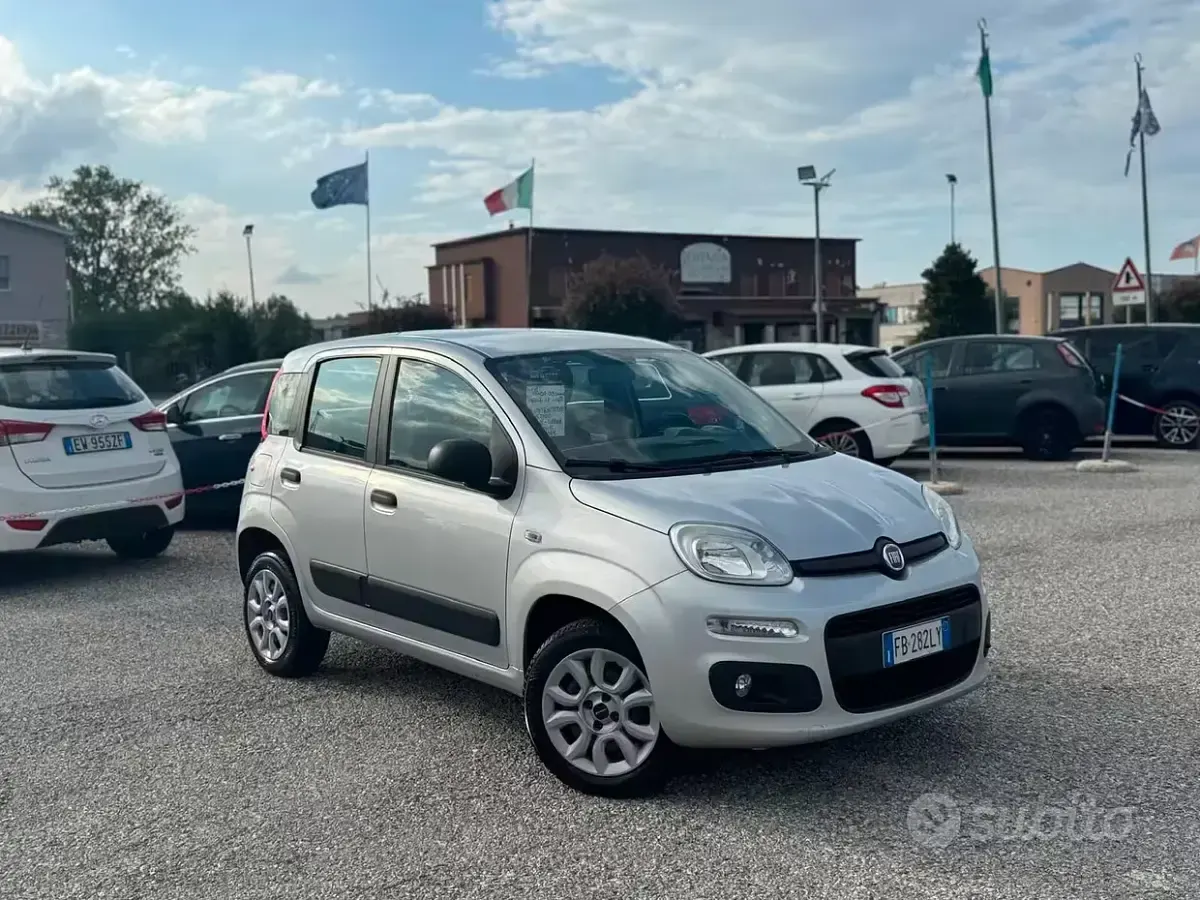 Usata Fiat Panda Lounge 80 CV (58 kW) 2016 Grigio Utilitaria