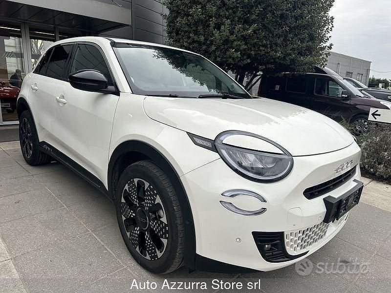 Usata Fiat 600 La Prima 101 CV (74 kW) 2025 Bianco SUV