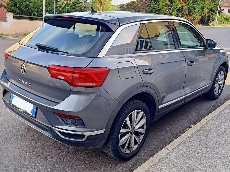 Usata VW T-Roc Style 116 CV (85 kW) 2019 Grigio SUV