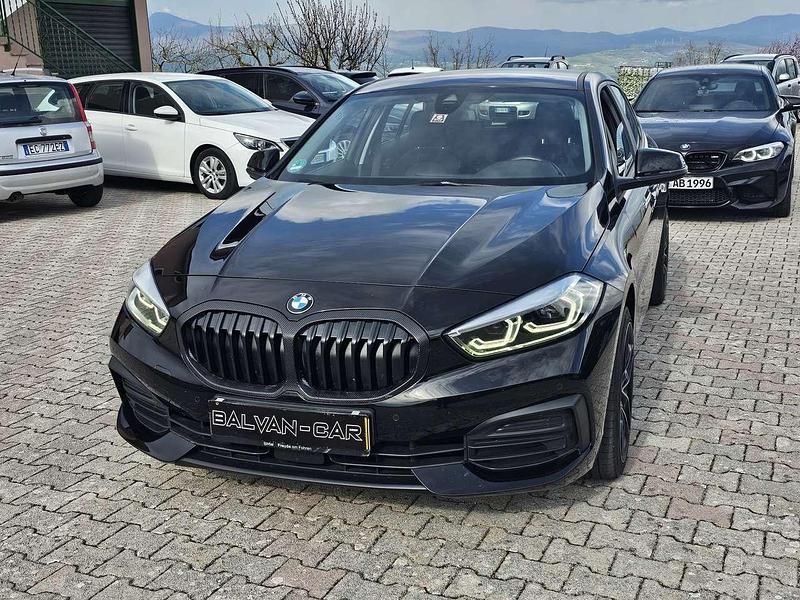 Usata BMW 118 Advantage 150 CV (110 kW) 2023 Nero Utilitaria