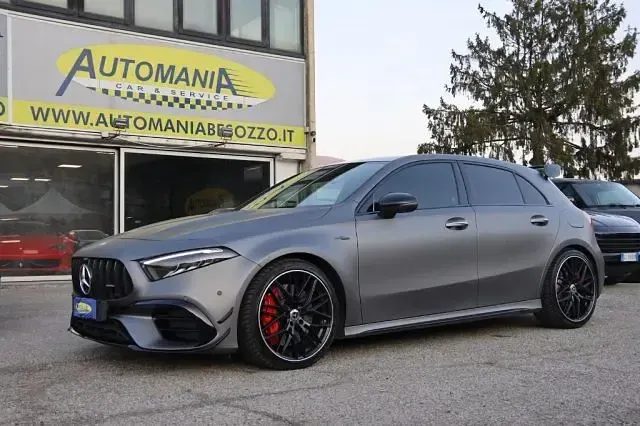 Begagnad Mercedes A45 AMG Premium Plus 420 HK (308 kW) 2024 Grå Sedan