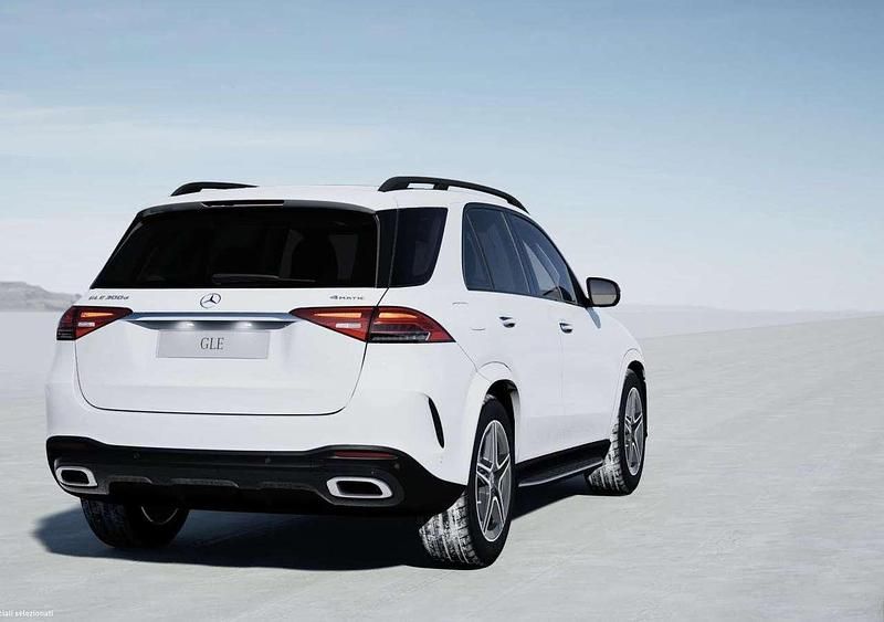 Nuova Mercedes GLE300 Advanced 269 CV (197 kW) 2026 Bianco SUV