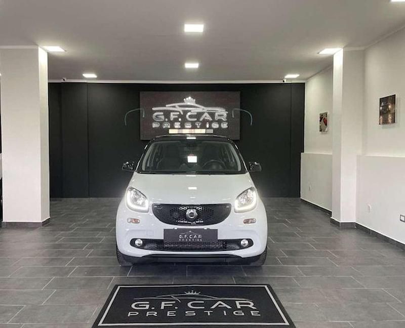 Bianco Usata 2017 Smart ForFour Prime Due volumi | 11.999 € (Buon prezzo) - Immagine 1/4