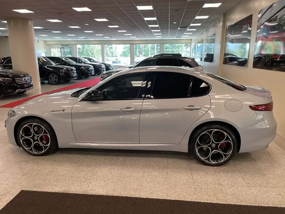 Usata Alfa Romeo Giulia Ti 280 CV (205 kW) 2021 Grigio Berlina