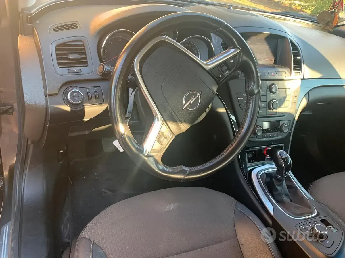 Occasion Opel Insignia 160 ch (117 kW) 2009 Gris Berline